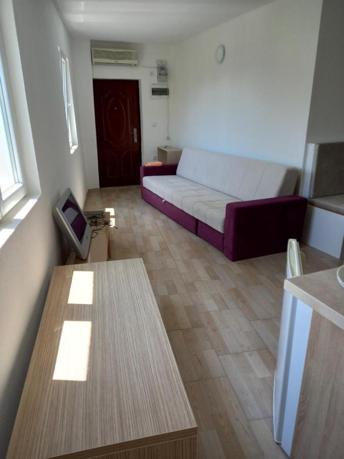 Md Apartmani Čanj Dış mekan fotoğraf