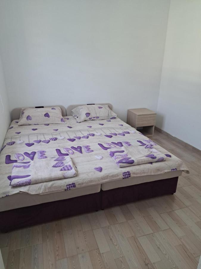 Md Apartmani Čanj Dış mekan fotoğraf